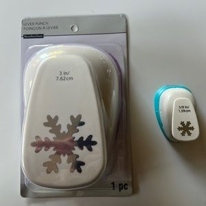 Snowflake Lever Punch